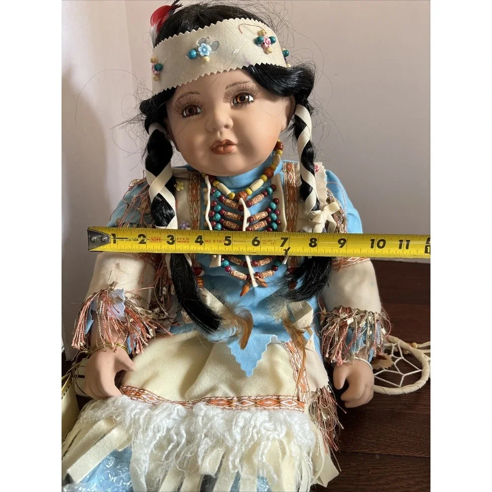 Kinney Doll Native American Taigi 845/2,500 Dreamcatcher, Blanket  25